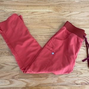 FIGS Kade cargo scrub pant in clay